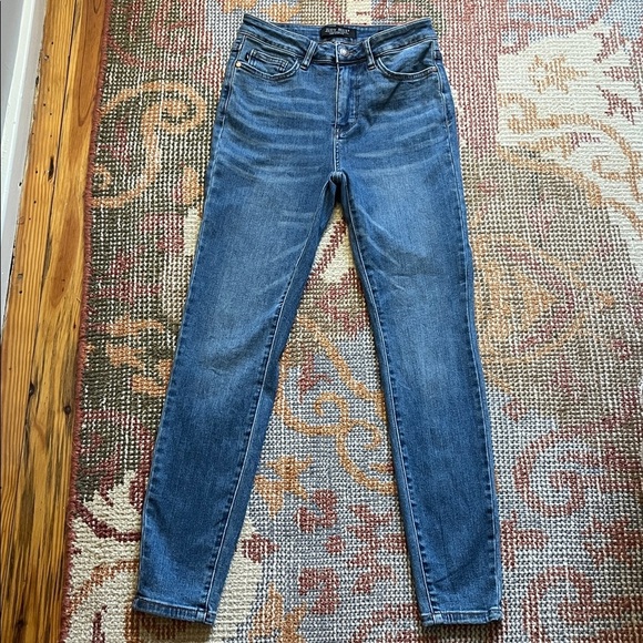 Judy Blue Denim - Judy Blue Light Wash Skinny Fit Jean Size 3/26